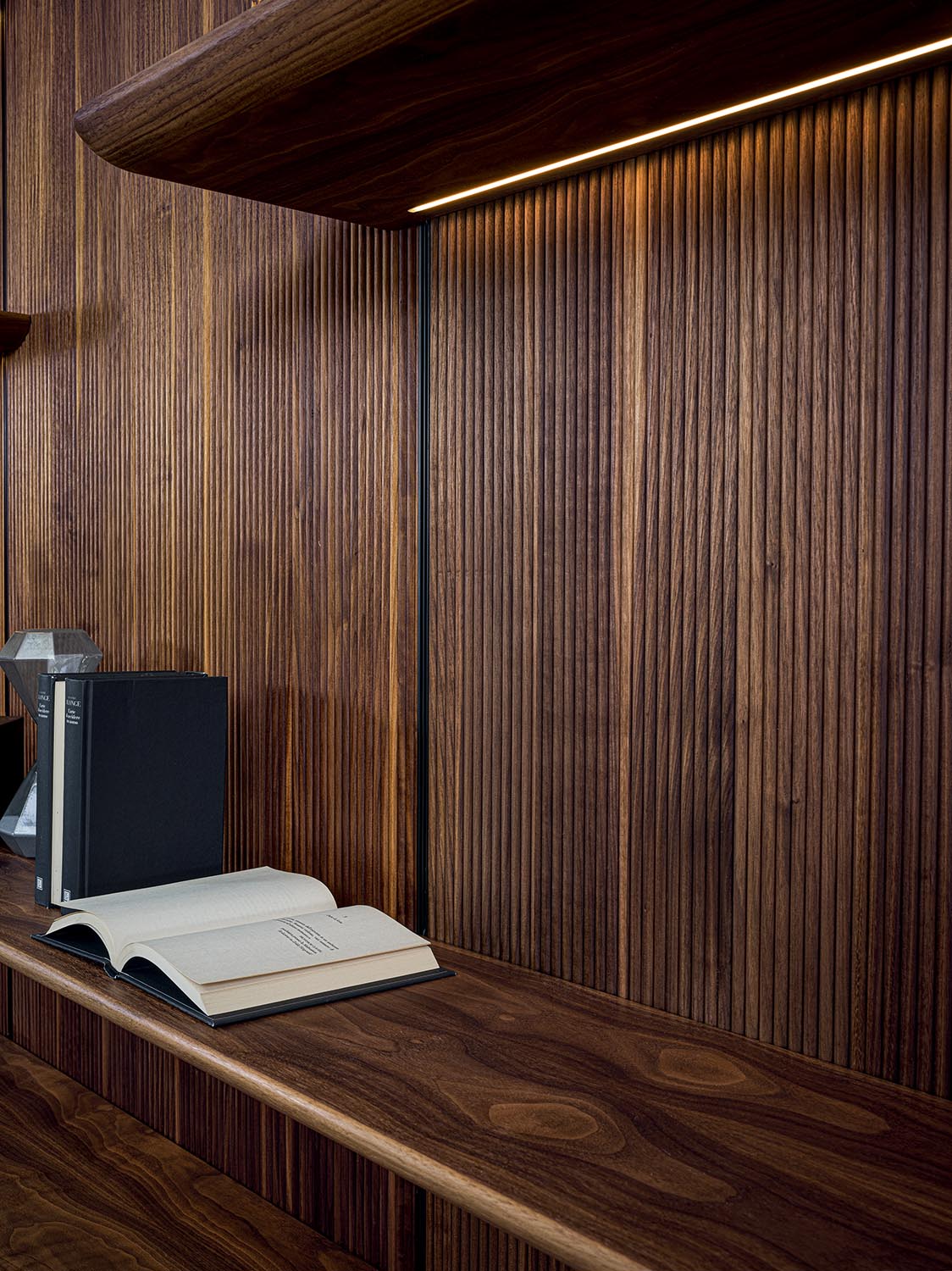 MODULA Gallery 16