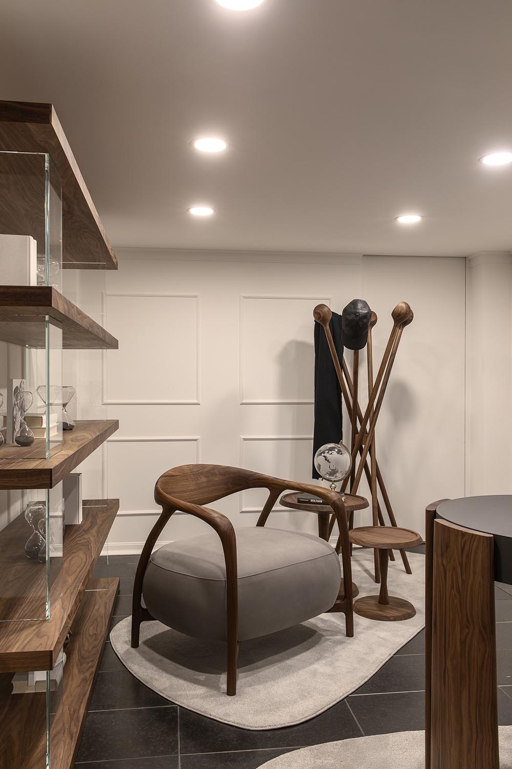 PIN Gallery 12